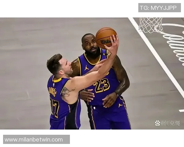 老詹新称号引热议魔仙哥曝与布朗尼东契奇同场竞技趣事